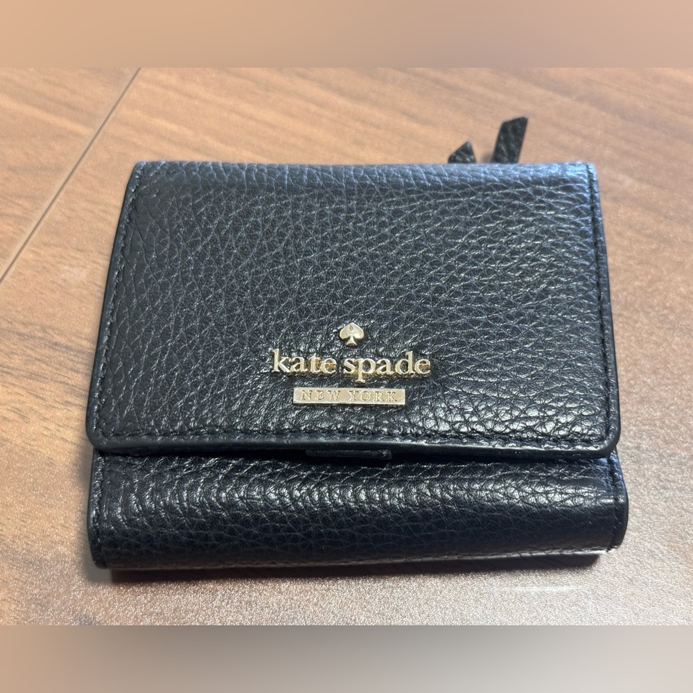 kate spade Black Pebbled Leather Compact Wallet with Gold Logo